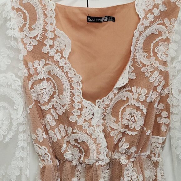 Boohoo Embroidered Sheer Mesh Dress, Women's Size 6 Tan - Picture 2 of 4